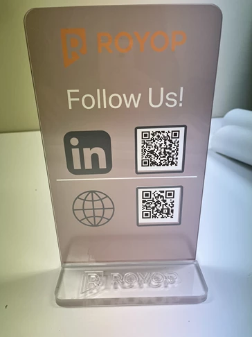 Podiums and Greeting Table signs to share your social media contact information